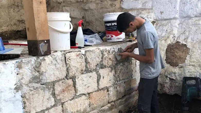 שמירה ושיפוץ קברי צדיקים בכפרים ערבים