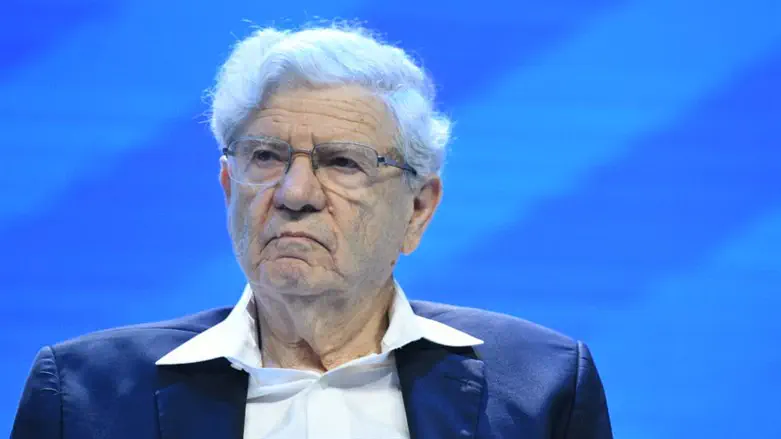 Aharon Barak expresses support for deal to end Netanyahu trial