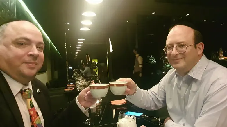 צילום: ערוץ 7 יש כשר בבחריין, אז באנו לטעום