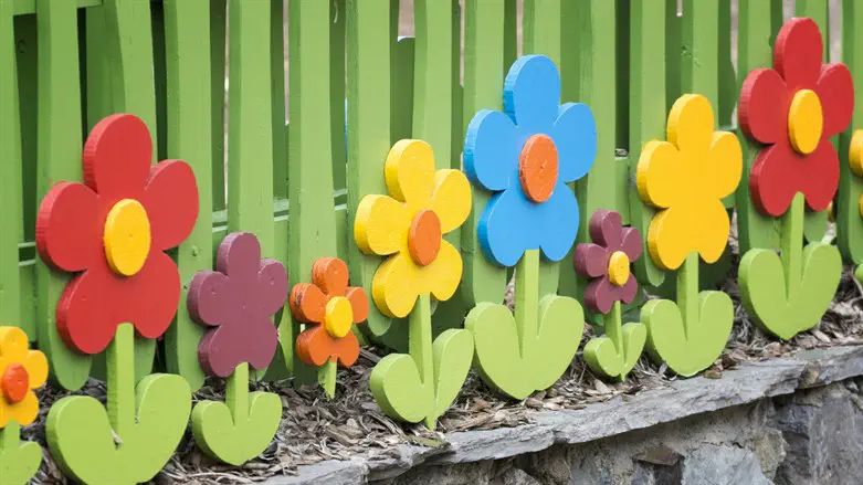 Daycare worker detained for allegedly slapping child
