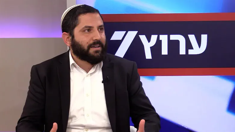 מלחמת זהות ביולוגית