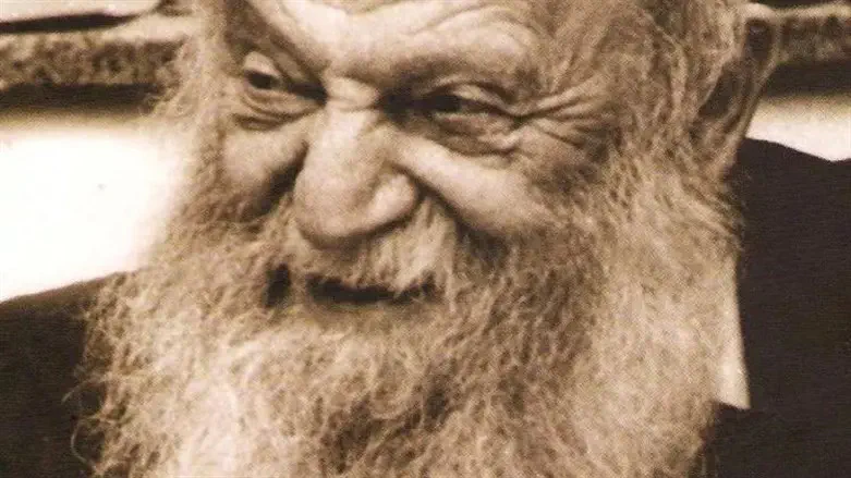 מדוע הרצי"ה רץ לשמוע את הרב סולובייצ'יק?