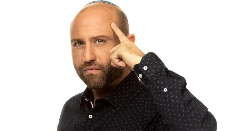 מותר ל'עקוף' אחים גדולים בדרך לחופה?