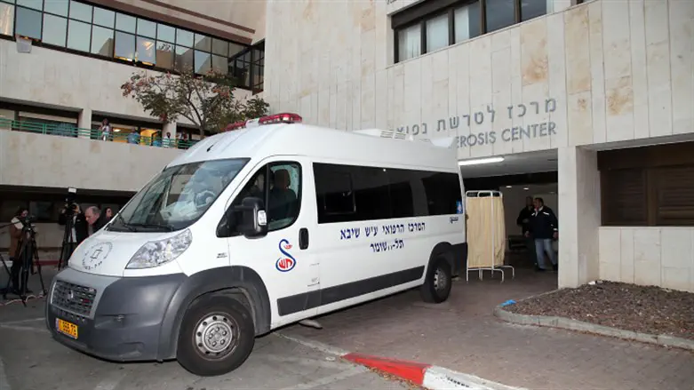 צילום: פלאש 90 כ-750 מטופלים ואלפי עובדים נחשפו לשחפת