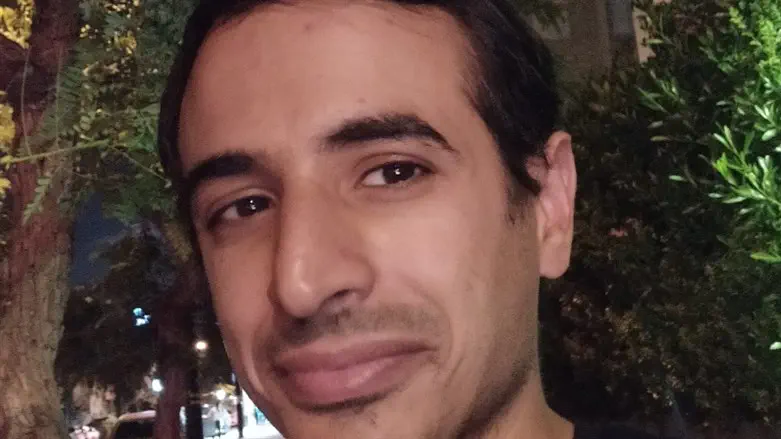 מיסטר נון צוחק על הבחירות