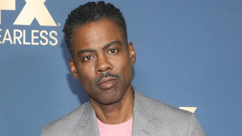 Will Smith flips out at Oscars, punches Chris Rock