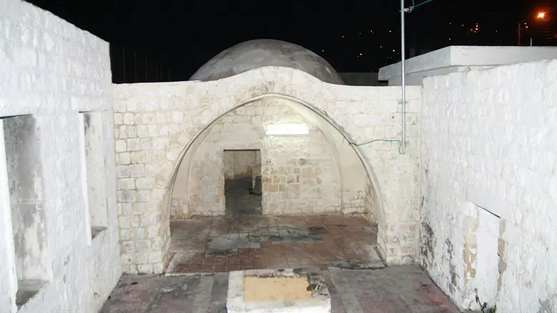 Worshipers to be allowed to visit Joseph's Tomb on Rosh Hashanah?