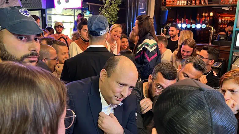 השיר של בנט בפאב והשיא שנשבר במסע פסח