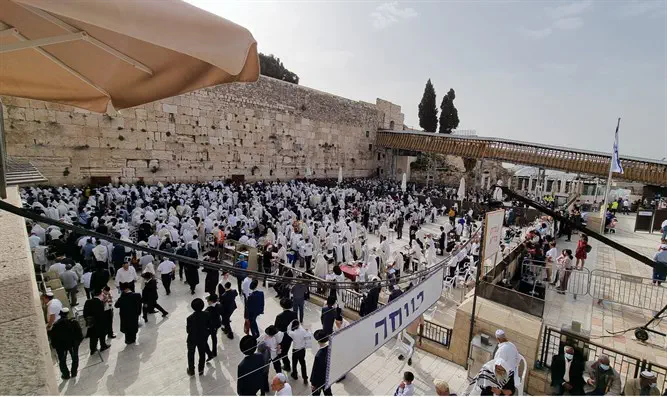 צילום: חזקי ברוך Шахарит и церемония благословения коэнов у Западной Стены