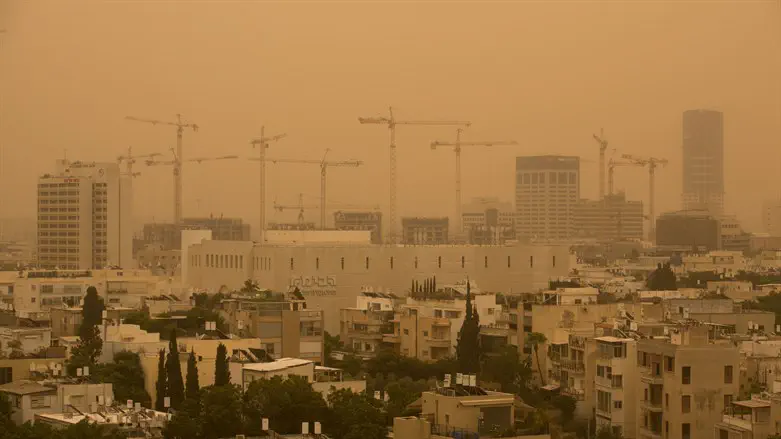Forecasters: Dust storm ending, but may return