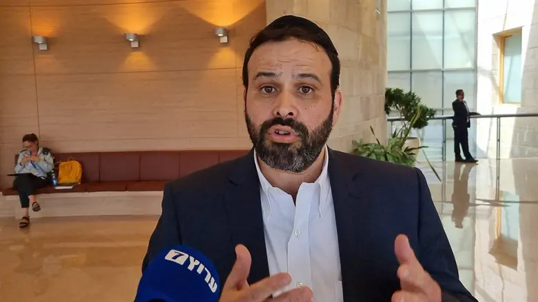 ח"כ אזולאי: "בושה וחרפה, מתבייש בזה"