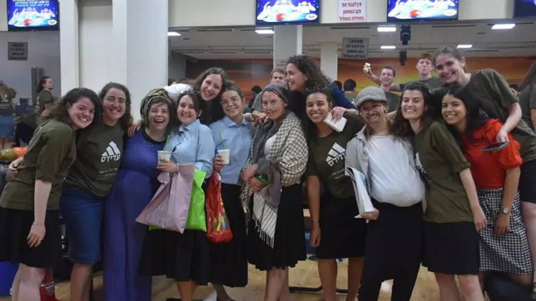 עשרות התנדבו במחנה של 'עדי ירושלים'