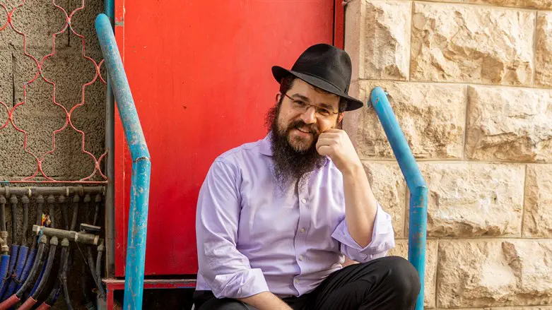 צילום: נעמה שטרן אסיים לעבוד כשכל העולם ישיר "שמע ישראל"