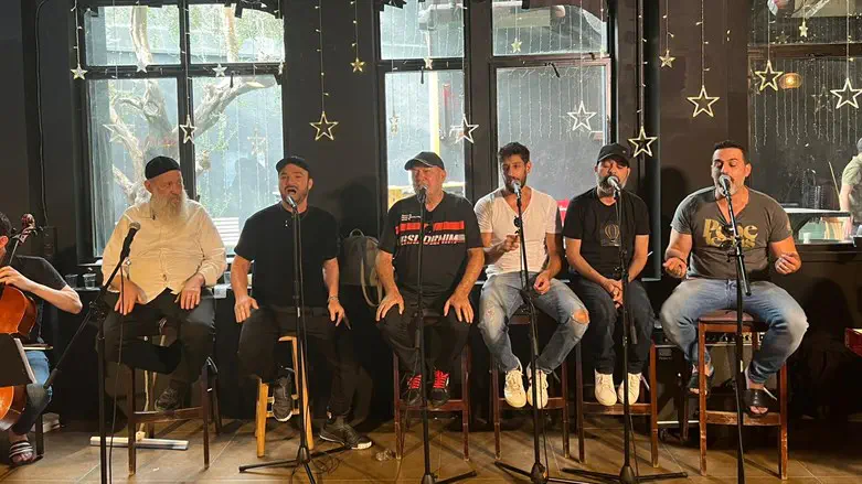 הצצה לחדר החזרות של "סליחות וירושלים"