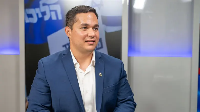 Israel National News 'Immigrants should get more involved in politics'