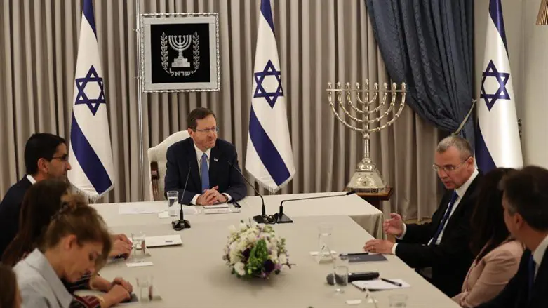 המרוץ להרכבת הממשלה: אלה לוחות הזמנים והתרחישים האפשריים