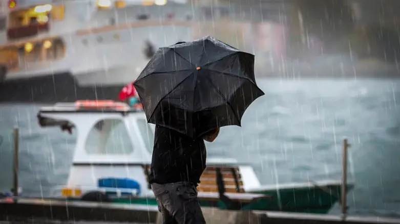 Forecast: Unseasonably cold weather with strong winds and rain