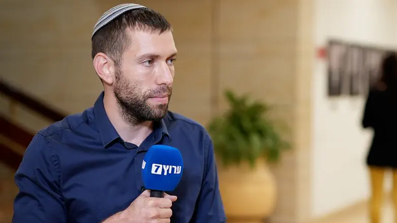 צילום: ערוץ 7 הריבית עולה, אך אפשר להימנע מפגיעה בלווים