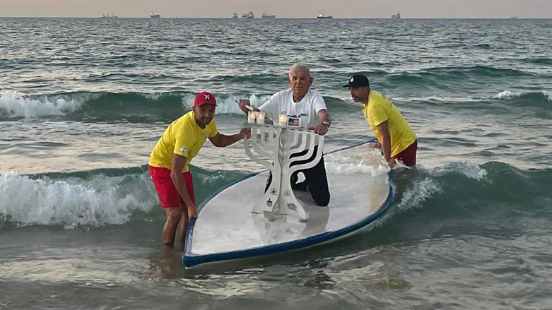 בן 91 הדליק נרות על חסקה בים | ערוץ 7
