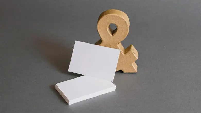 צילום: FREEPIK למה מומלץ לעשות כרטיסי ביקור דיגיטליים?