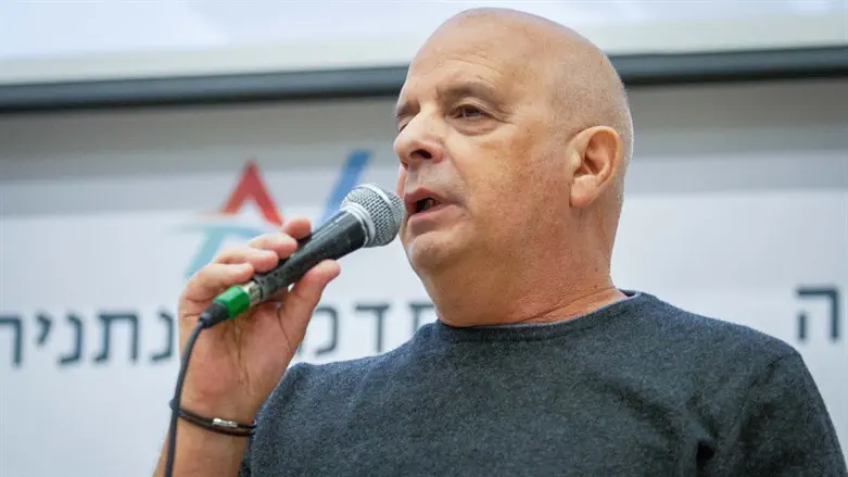 "השעיית ההתנדבות למילואים - המעשה הנכון"