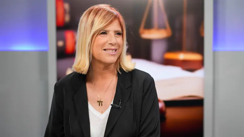 צילום: ערוץ 7 "פרסום מתחזי ה-7.10 פוגע בנפגעי אמת"