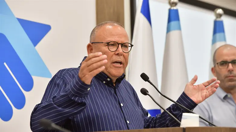 המשק ישבות ל-100 דקות להזדהות עם החטופים