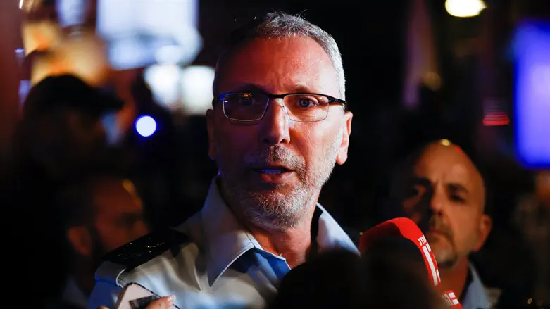 המשטרה בהודעה חריגה: „מתביישים ובזים לעמי אשד”