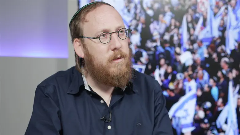 Netanyahu wants compromise, but no opposition leader can deliver