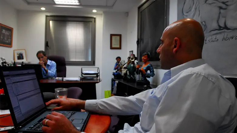 Israeli startup Decart raises $300 million in funding round