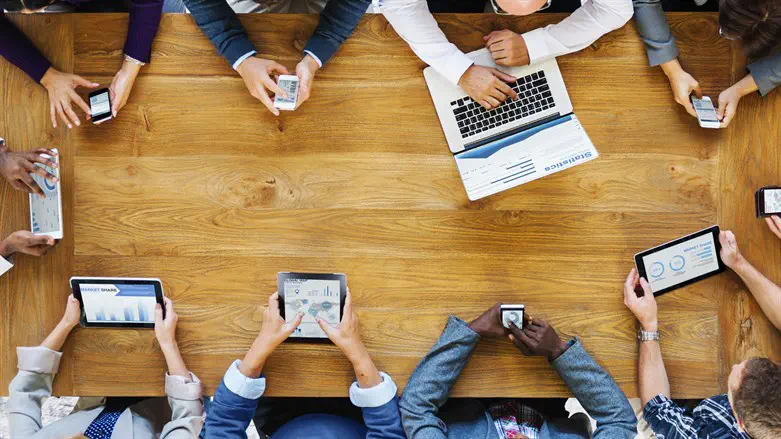 תקנון ב'תקוע': טלפון חכם רק מאמצע כיתה ח'