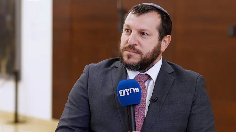 'Judge who violates the law should sit in prison'