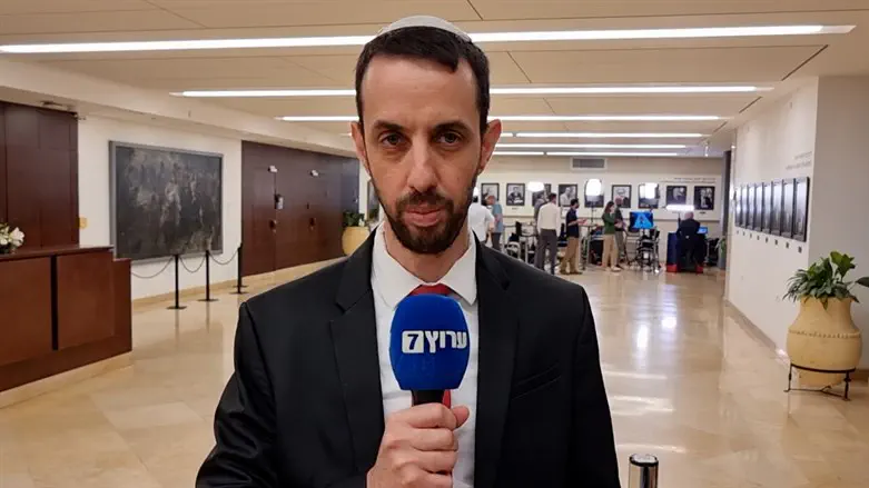 צילום: ערוץ 7 «Хизбаллу» нужно уничтожить. Северная граница - по Литани»