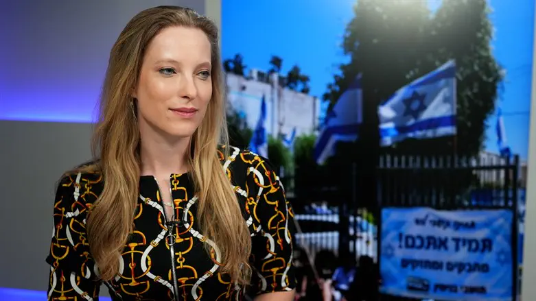 הדר מילר מתמודדת למועצה ומקבלת איומים