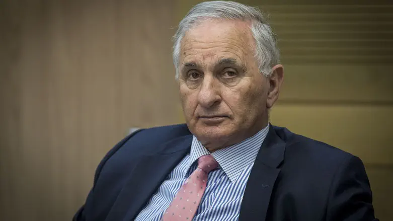 "קודם תנו לי מים, אחר כך תהרגו אותי"