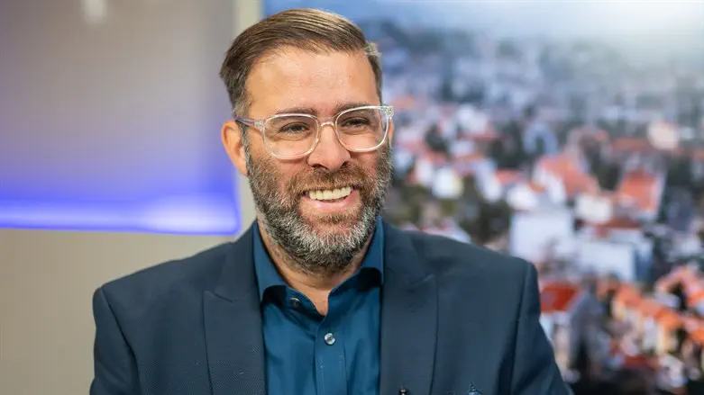 Палестинский рабочий в доме Орена Хазана