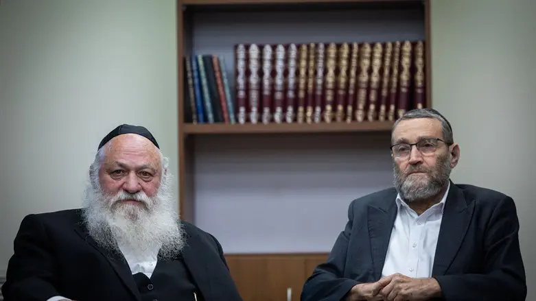 Haredi parties boycott Knesset votes over yeshiva draft crisis