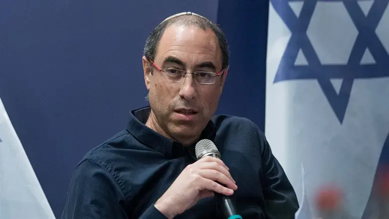 מרצה לחינוך או קצינה בחמאס?