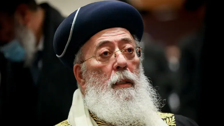 Rabbi Amar warns against rise of self-proclaimed ‘kabbalists’