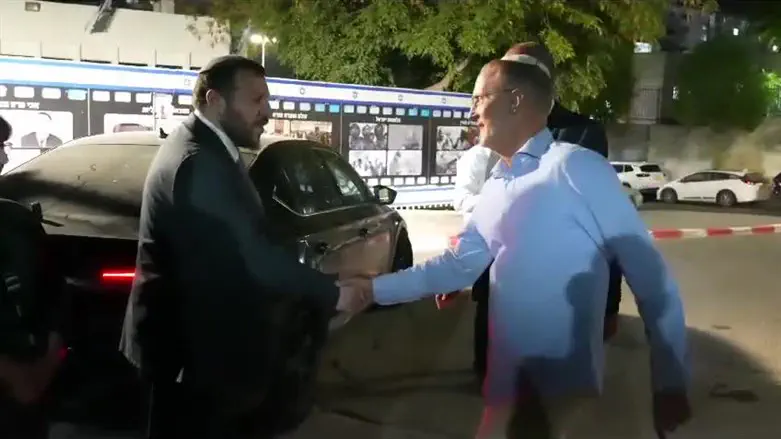 'The whole nation of Israel is behind you'