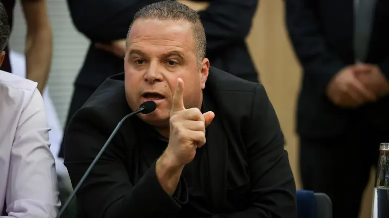 ראש העיר אשקלון נחקר בחשד לשחיתות