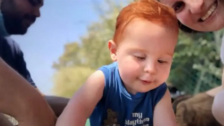 צילום: באדיבות כאן חדשות כפיר בן 9 חודשים ואריאל בן ה-4 נחטפו לעזה