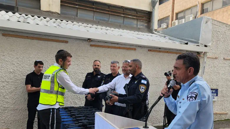 Rabbis endorse initiative to bolster security in haredi cities