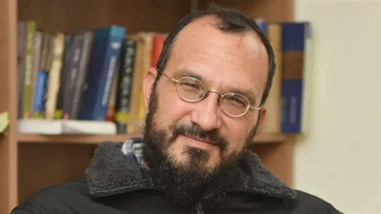 איך לשמור על יציבות רגשית בזמני משבר