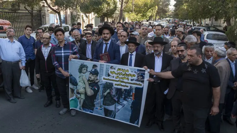 Iranian Rabbi compares Israel to ISIS