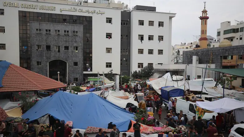 צה"ל פועל בבית החולים שיפא בעזה