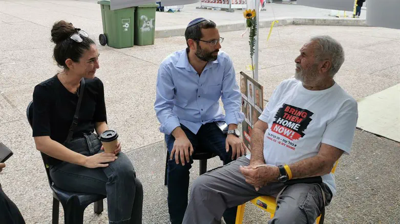 צילום: דוברות קודם כל נכריע את הטרור ונשיב את הבנים