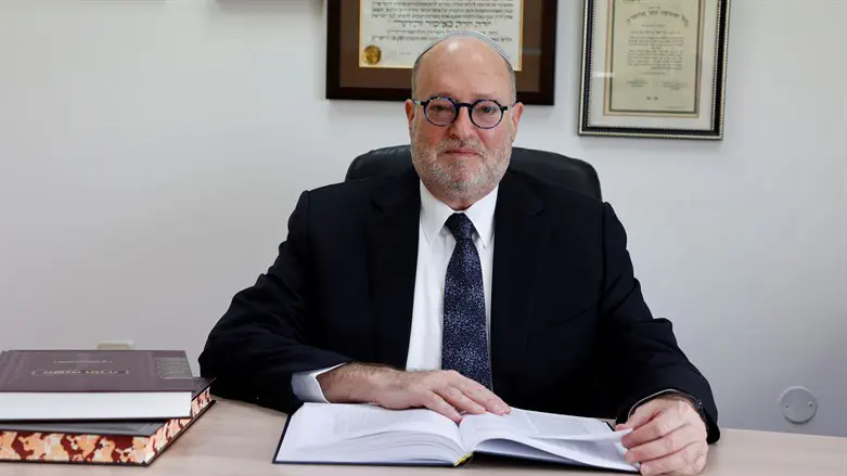 האם כל אחד יכול להיות כהן?