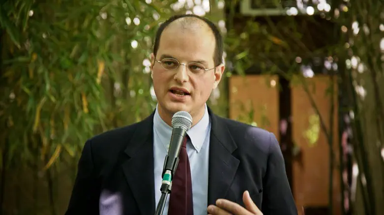 Free 100 terrorists to save a Jew now and kill 100 Jews later