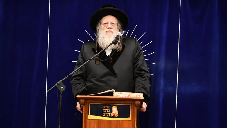 Modzitz Rebbe hospitalized but returns to lead prayers